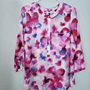 NWOT NYDJ Blue & Pink Floral 3/4 Sleeve Blouse Size M